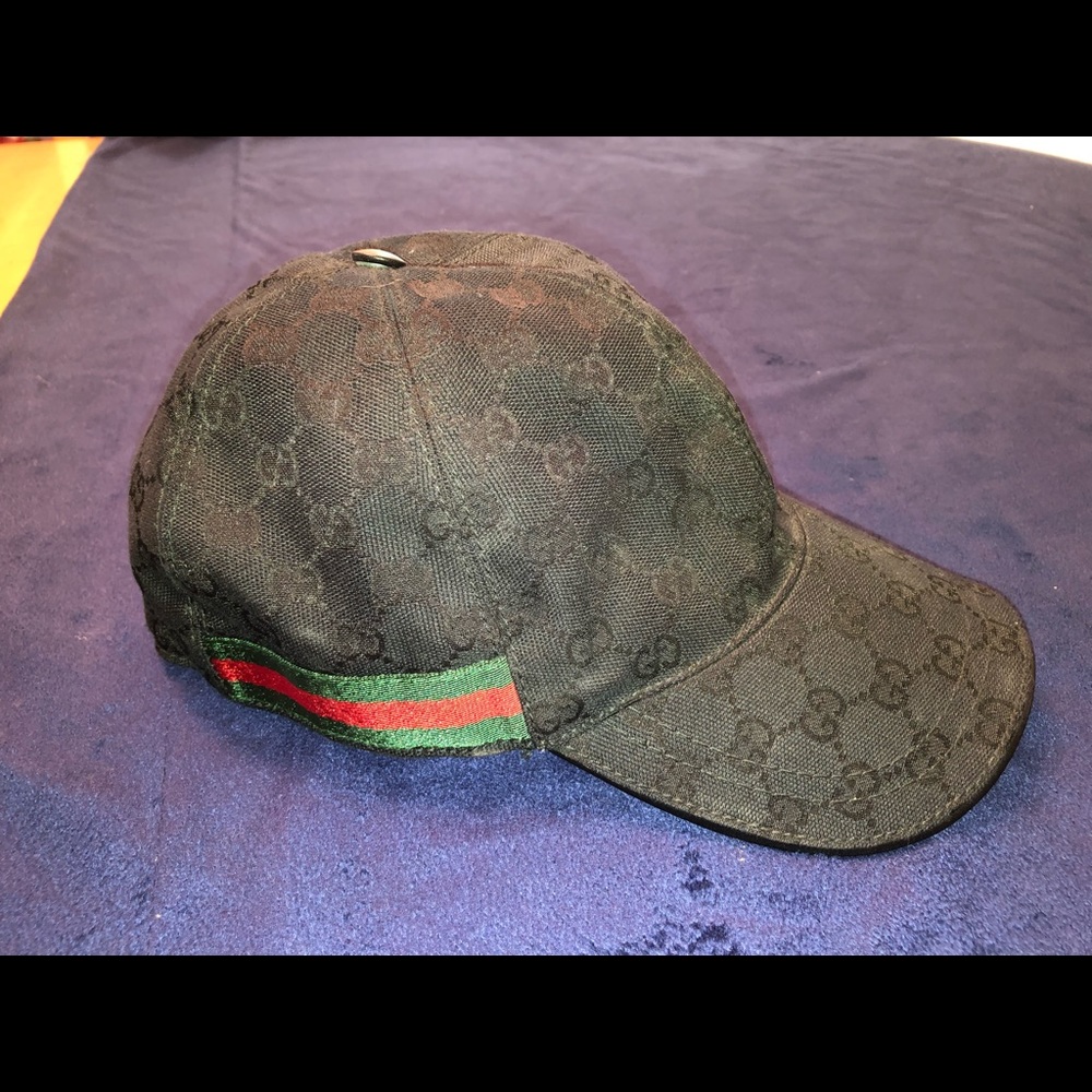 Gucci imprinted hat